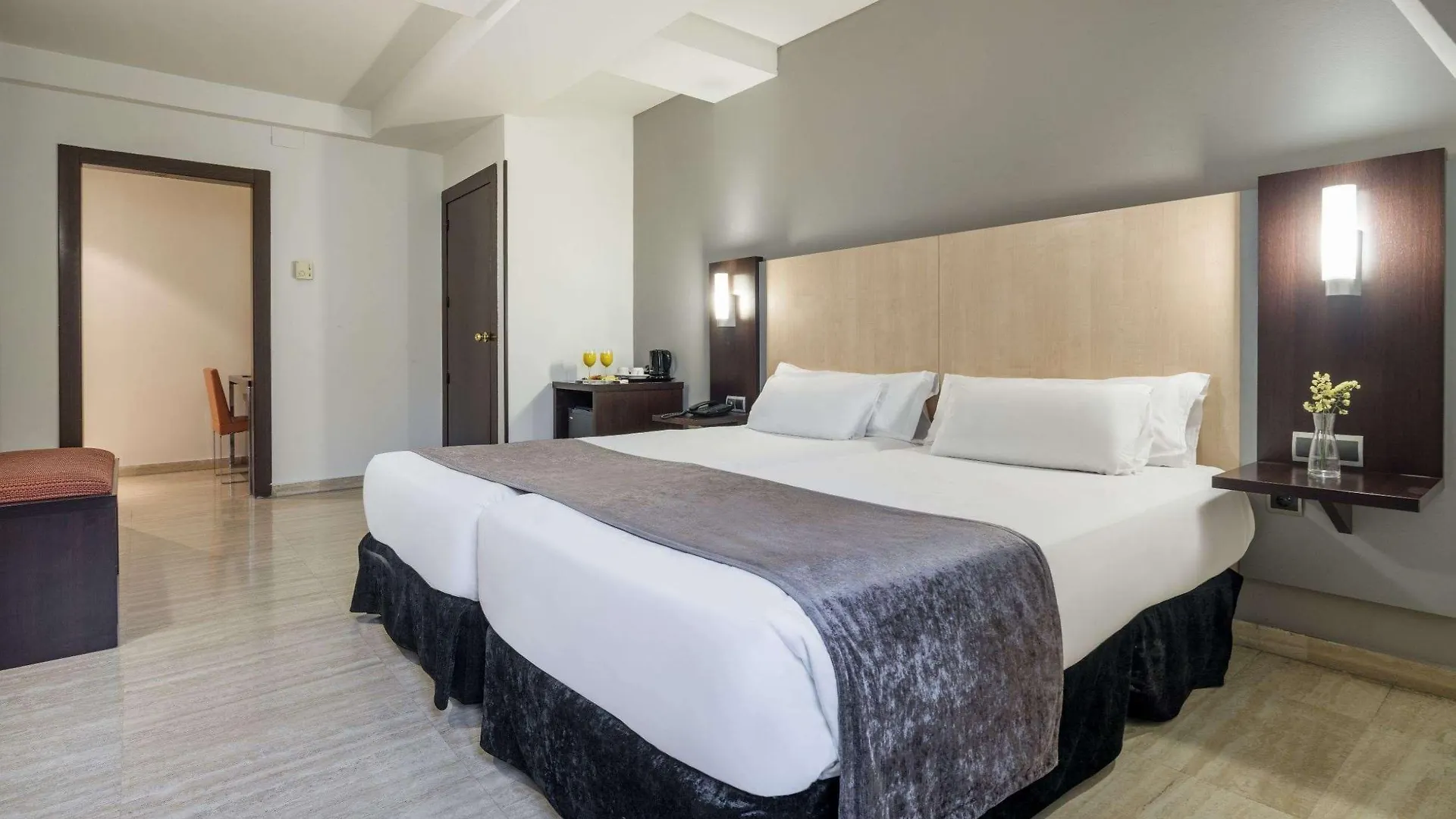 Ilunion Almirante Hotell Barcelona Spanien