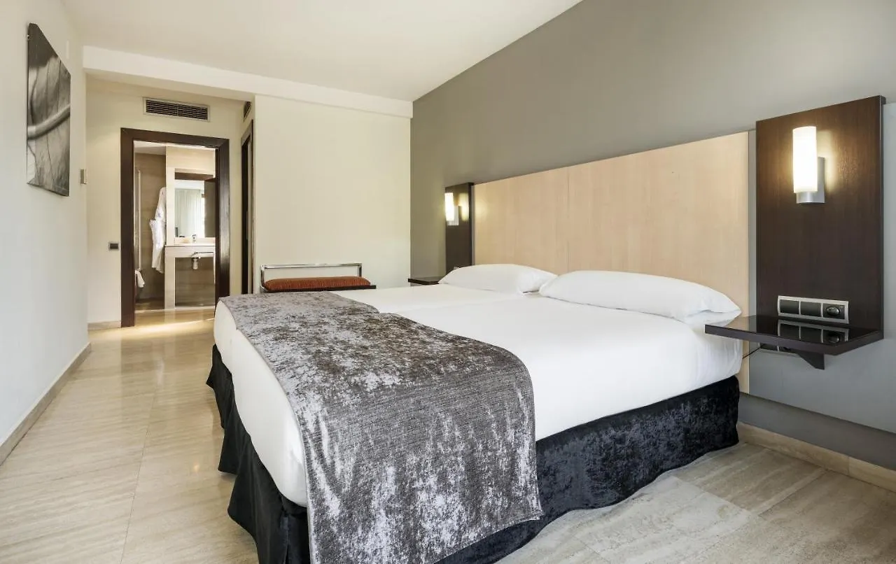 Ilunion Almirante Hotell Barcelona 4*,