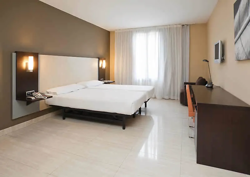 Ilunion Almirante Hotell Barcelona 4*,